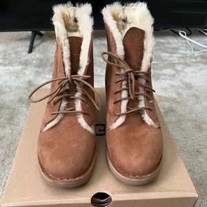 Ugg Quincy Boot